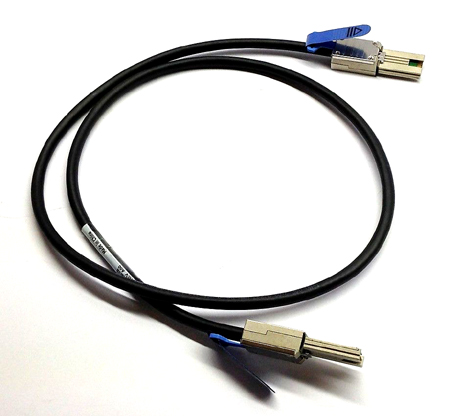 171C5 | Dell 1M External Mini-SAS to Mini-SAS Cable