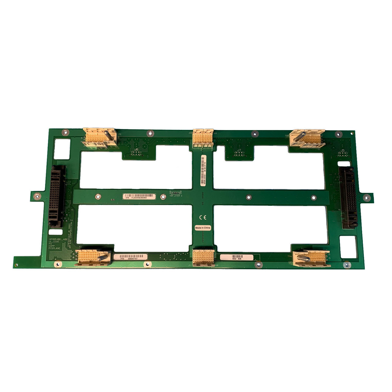 250-052-900D | EMC DAEP2 Backplane Board