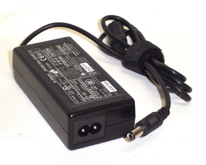 YD703 | Dell 65Watt 19V AC Adapter for Inspiron/Latitude Series Laptop